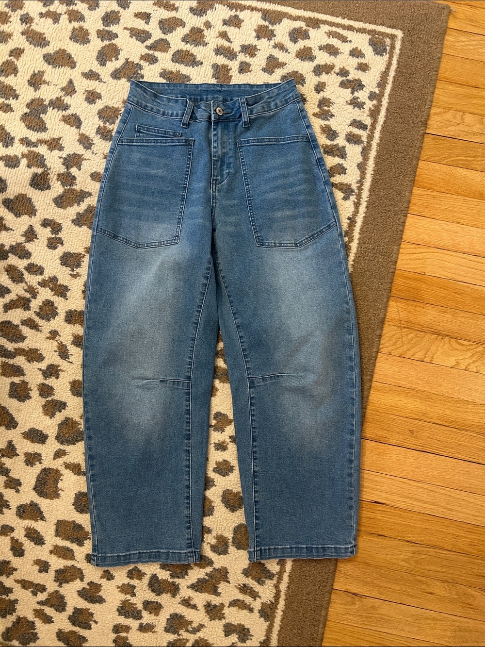 Source Unknown Women's Cropped Wide-Leg Jeans in Medium Blue Wash